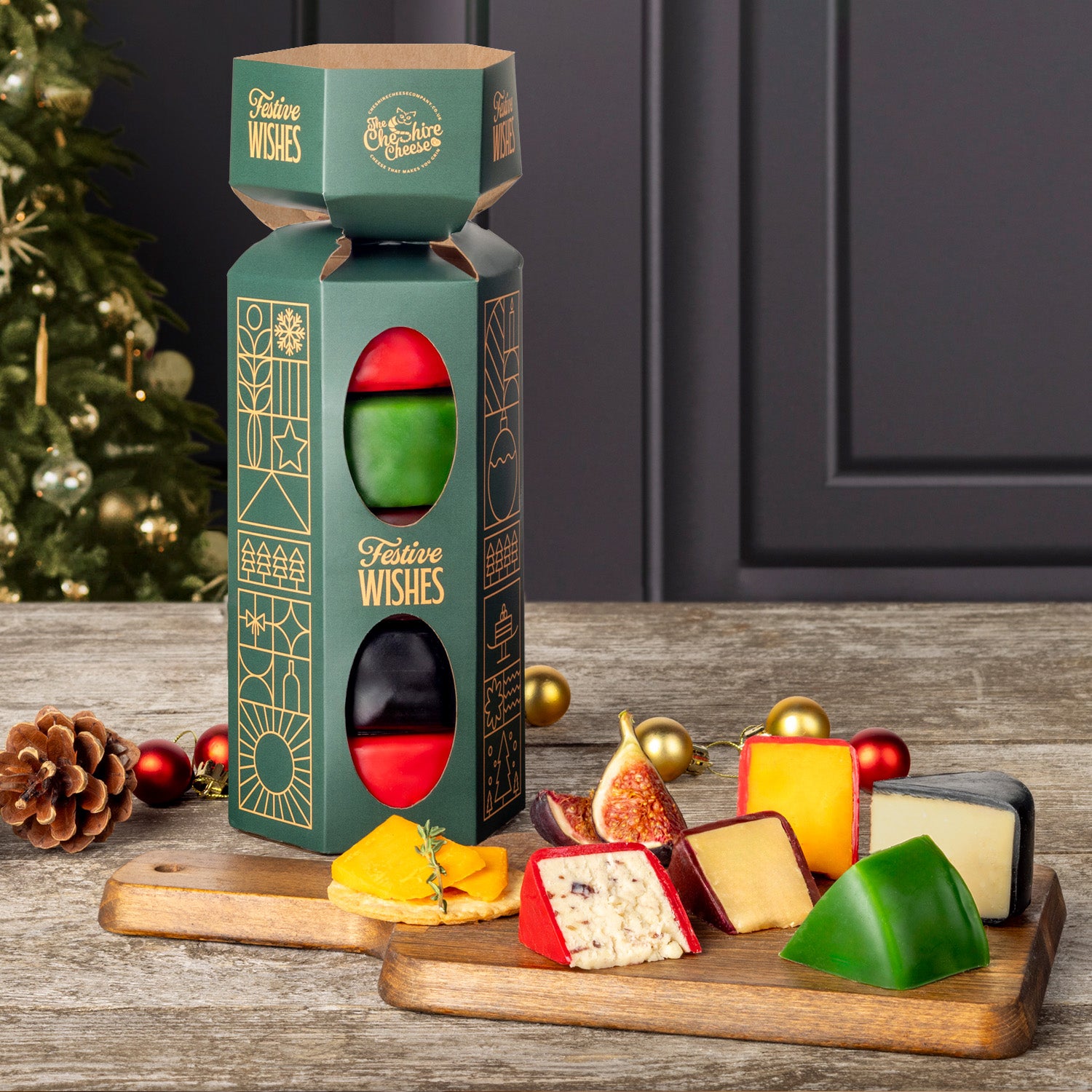 The Crackin' Christmas Cracker – Large Festive Cheese Gift Selection