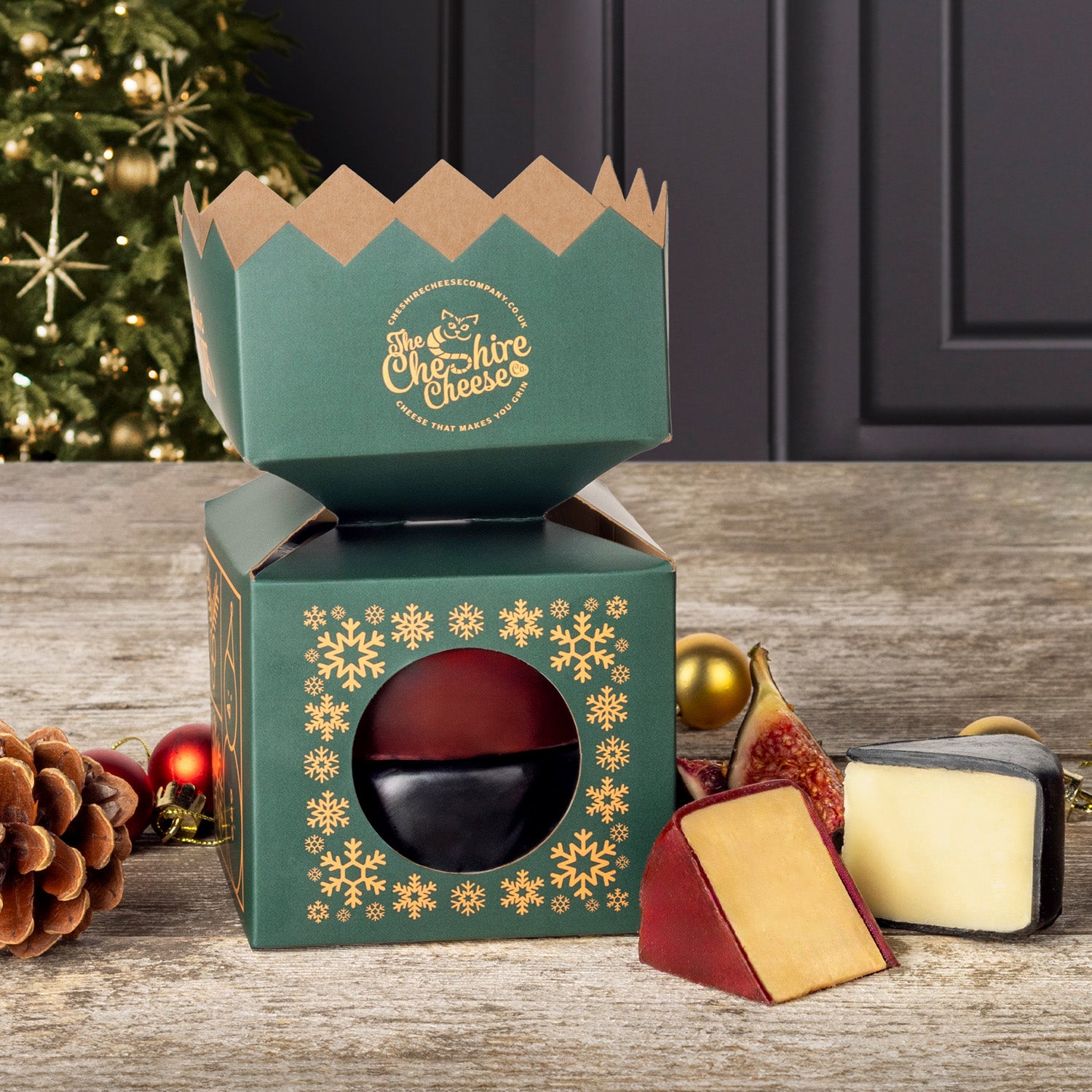 The Crackin' Christmas Cracker – Duo of Festive Cheese