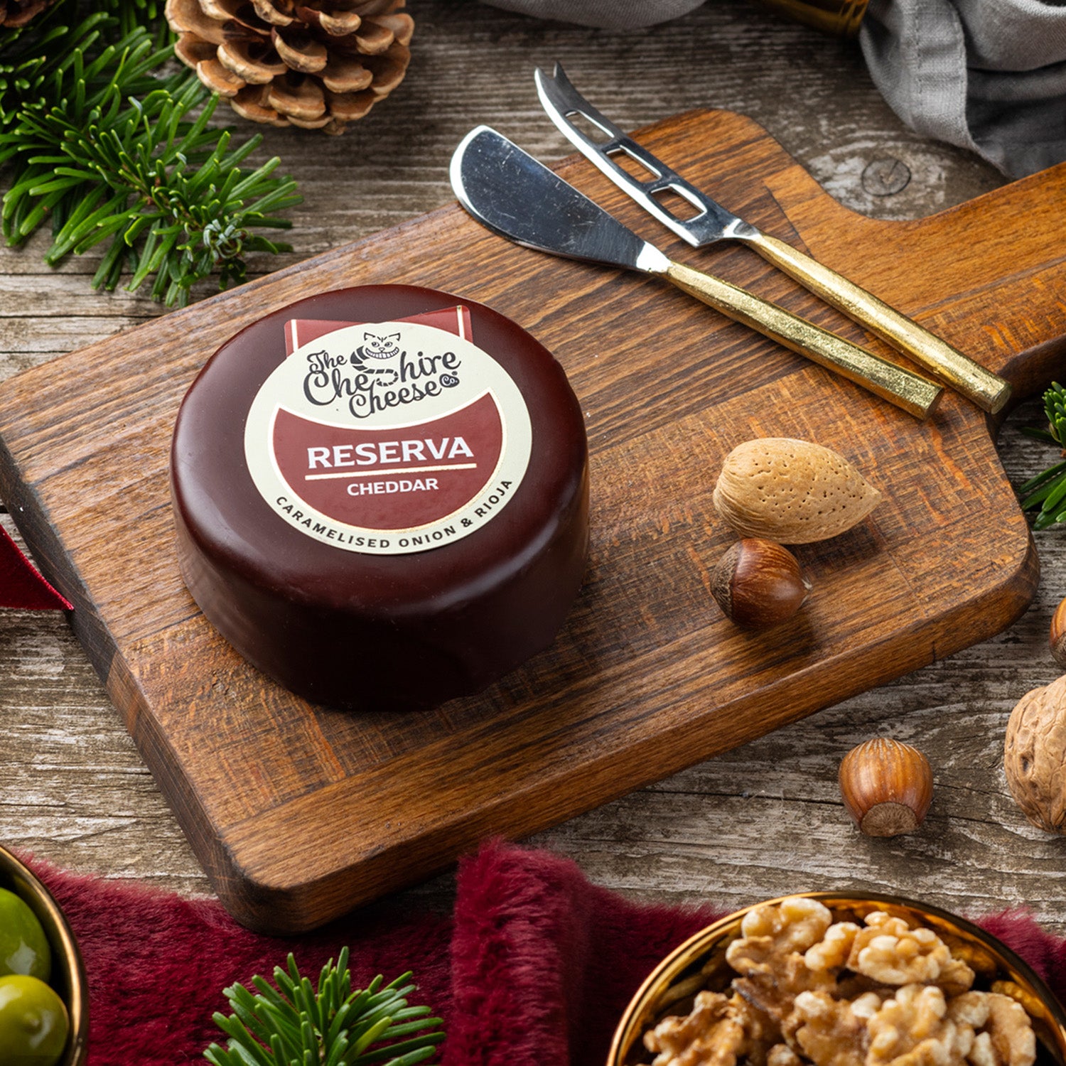 The Crackin' Christmas Cracker – Duo of Festive Cheese