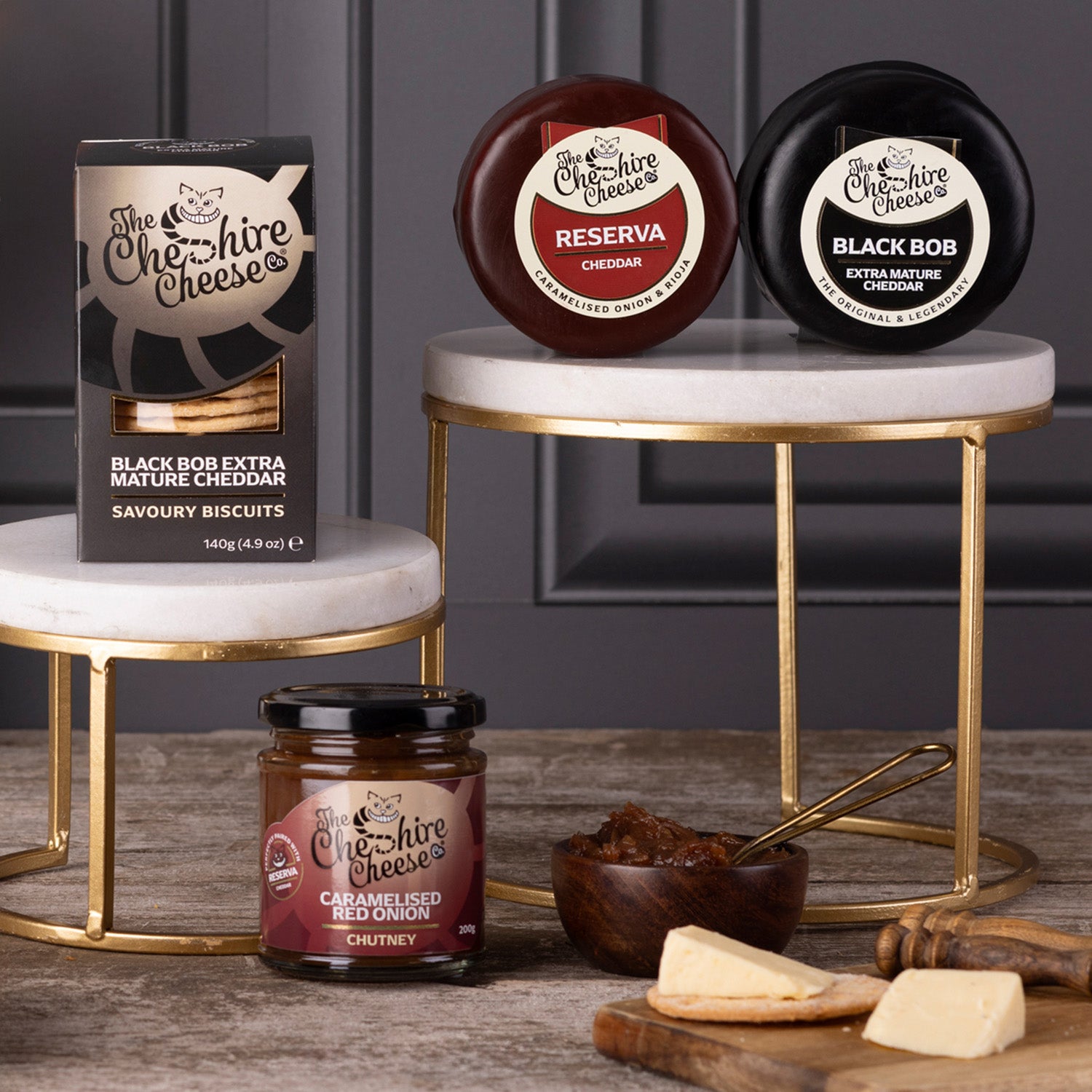 Cheeseboard for Two – Cheese, Chutney & Biscuits Bundle